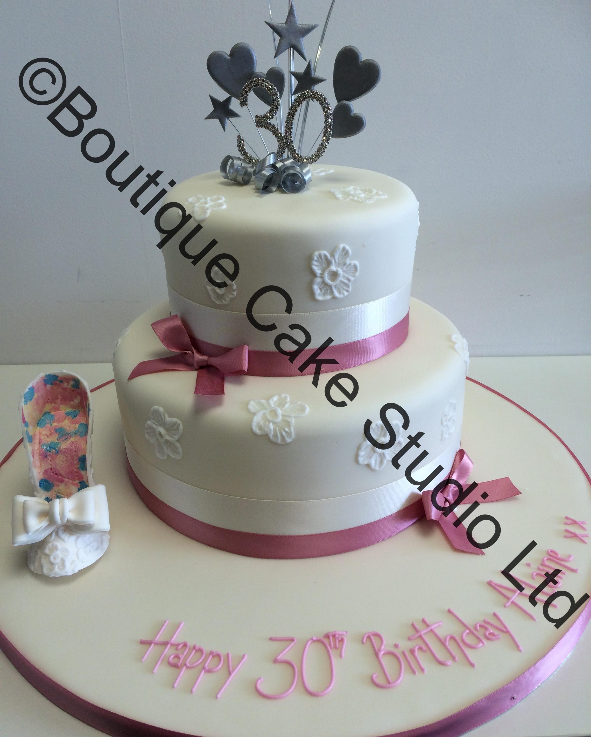 Brush embroidery stacked cake with matching shoe