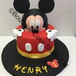 Peering Mouse cake