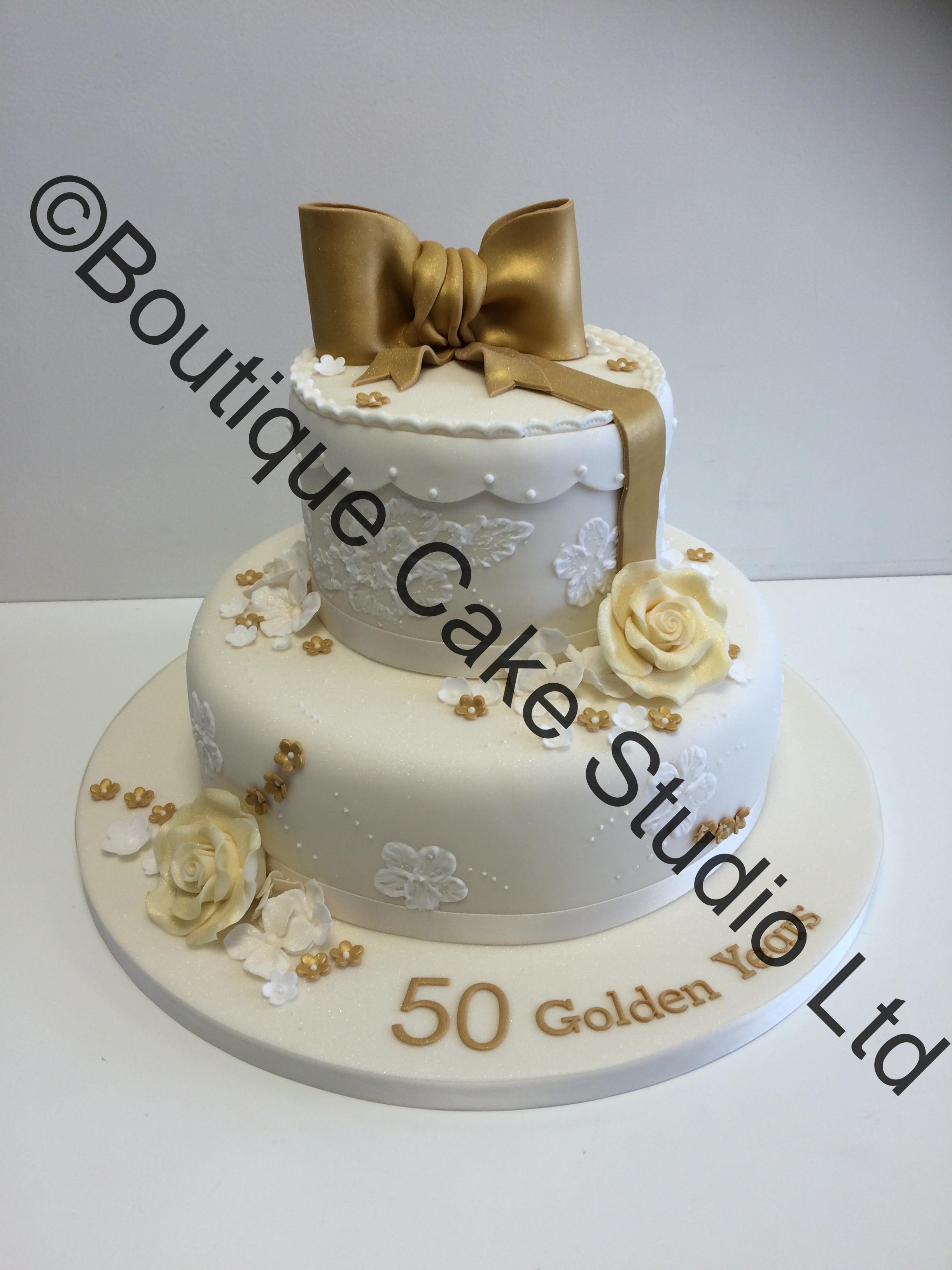 Golden Wedding Stacked Cake with Brush embroidery