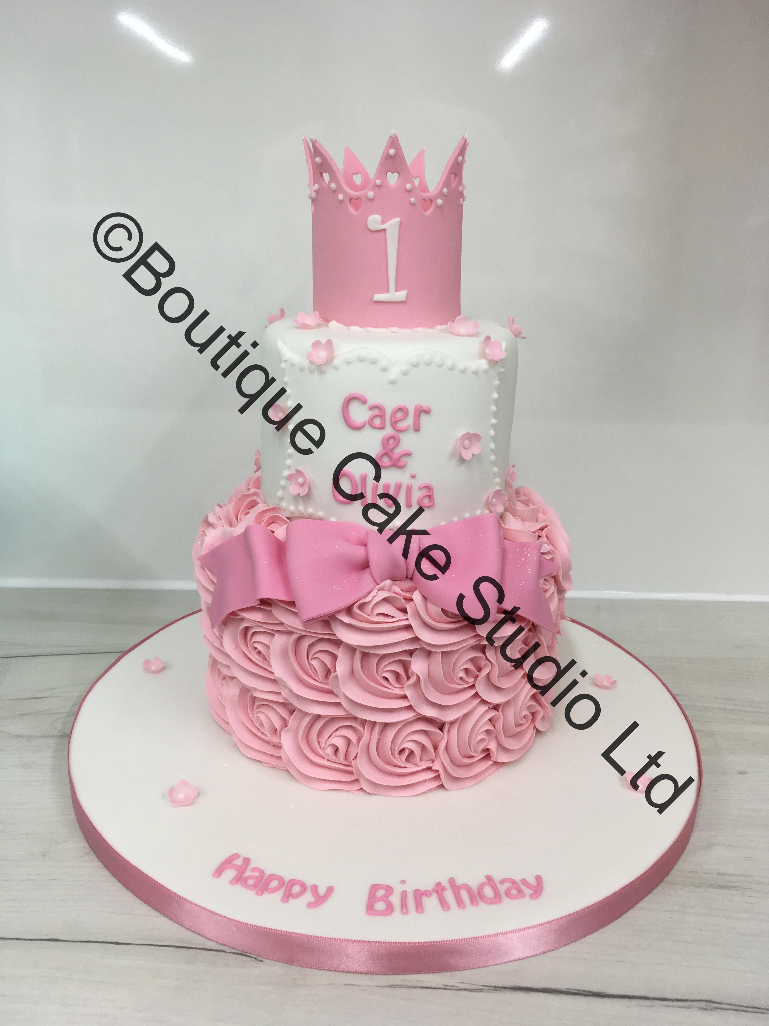 Buttercream Crown Cake with large bow